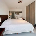 Estudio Moderno Con Balcon- 9E