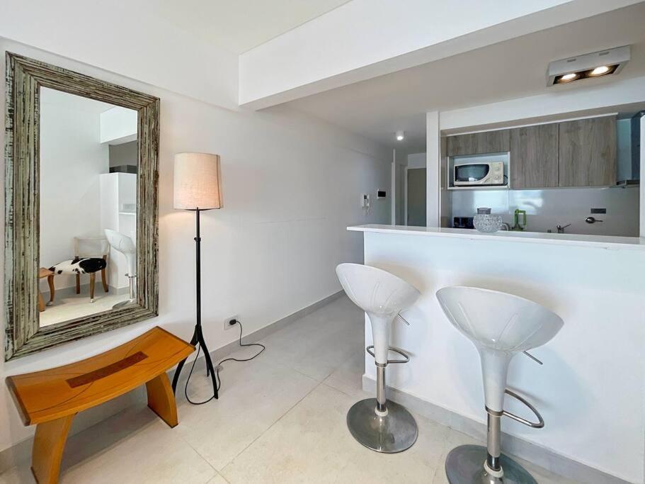 Estudio Moderno Con Balcon- 9e Apartamento *