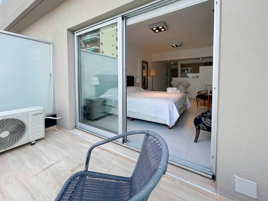 Estudio Moderno Con Balcon- 9e